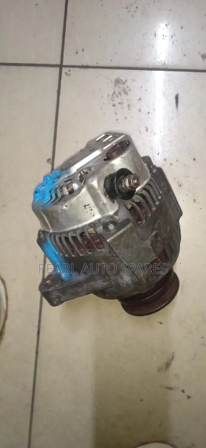 Alternator Toyota Landcruiser