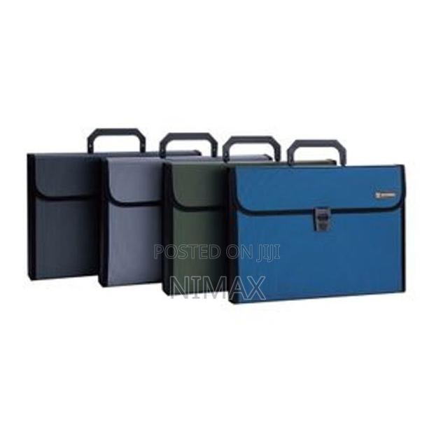 Portable Expanding File Folder - main view