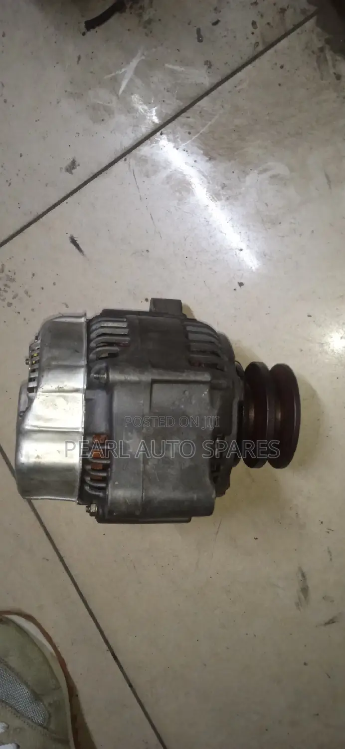 Alternator Toyota Landcruiser