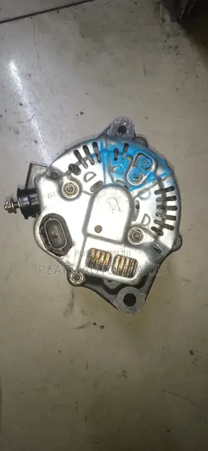 Alternator Toyota Landcruiser