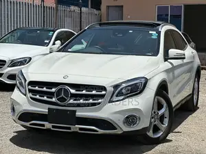 Mercedes-Benz GLA-Class 2017 Pearl