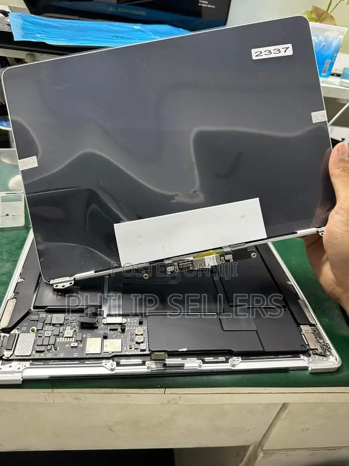 M1 Chip Air 2020 Replacement