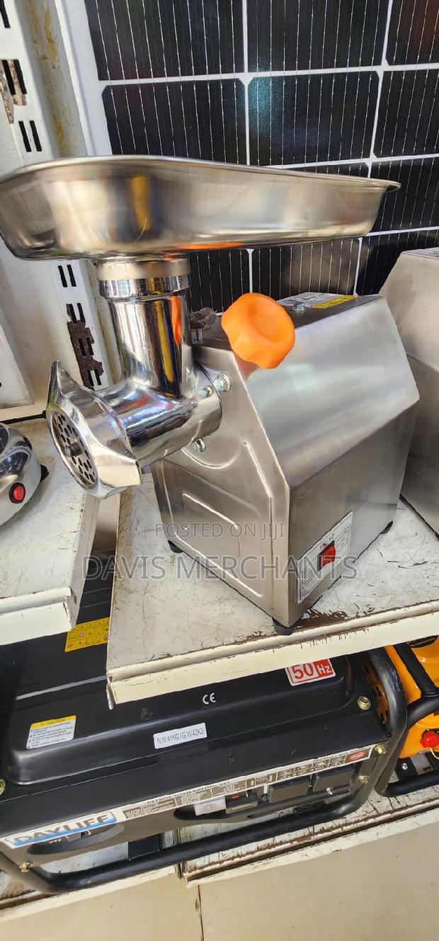 Meat Minser With Reverse M32 - main view