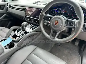Porsche Cayenne 2020 Pearl