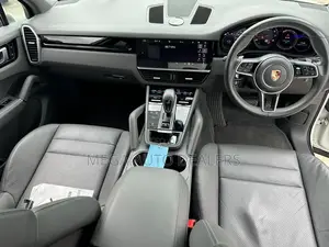 Porsche Cayenne 2020 Pearl