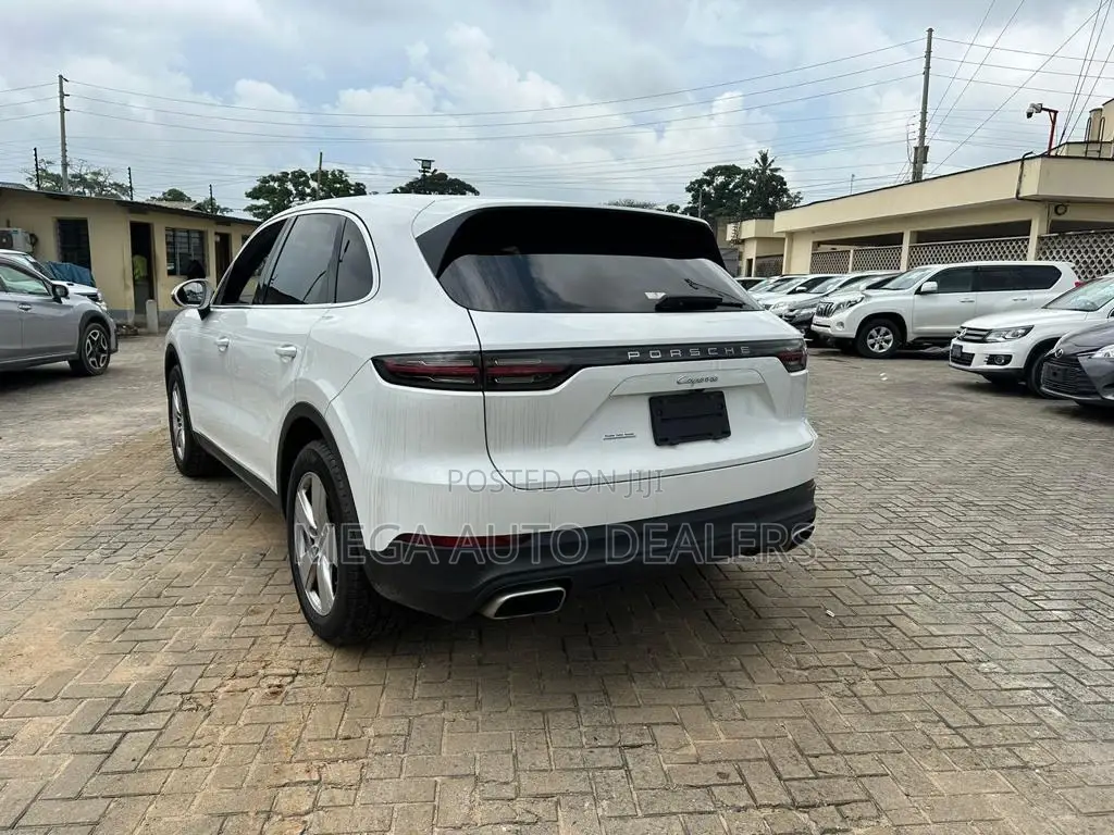 Porsche Cayenne 2020 Pearl