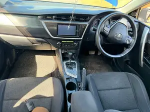 Toyota Auris 2013 Blue