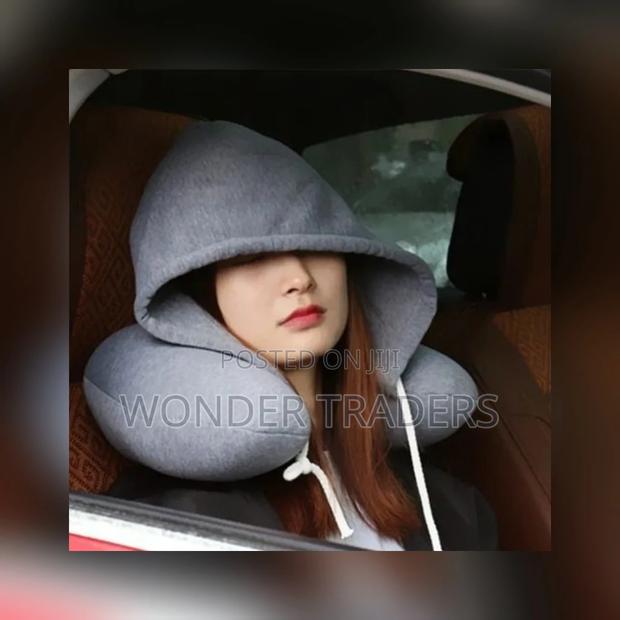 U-Shape Travel Neck Pillow With Hoodie