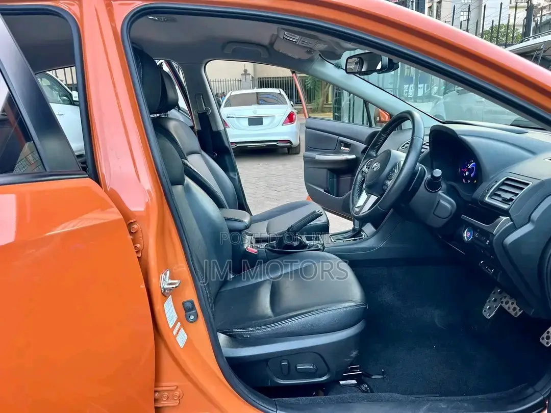 Subaru XV 2017 Orange