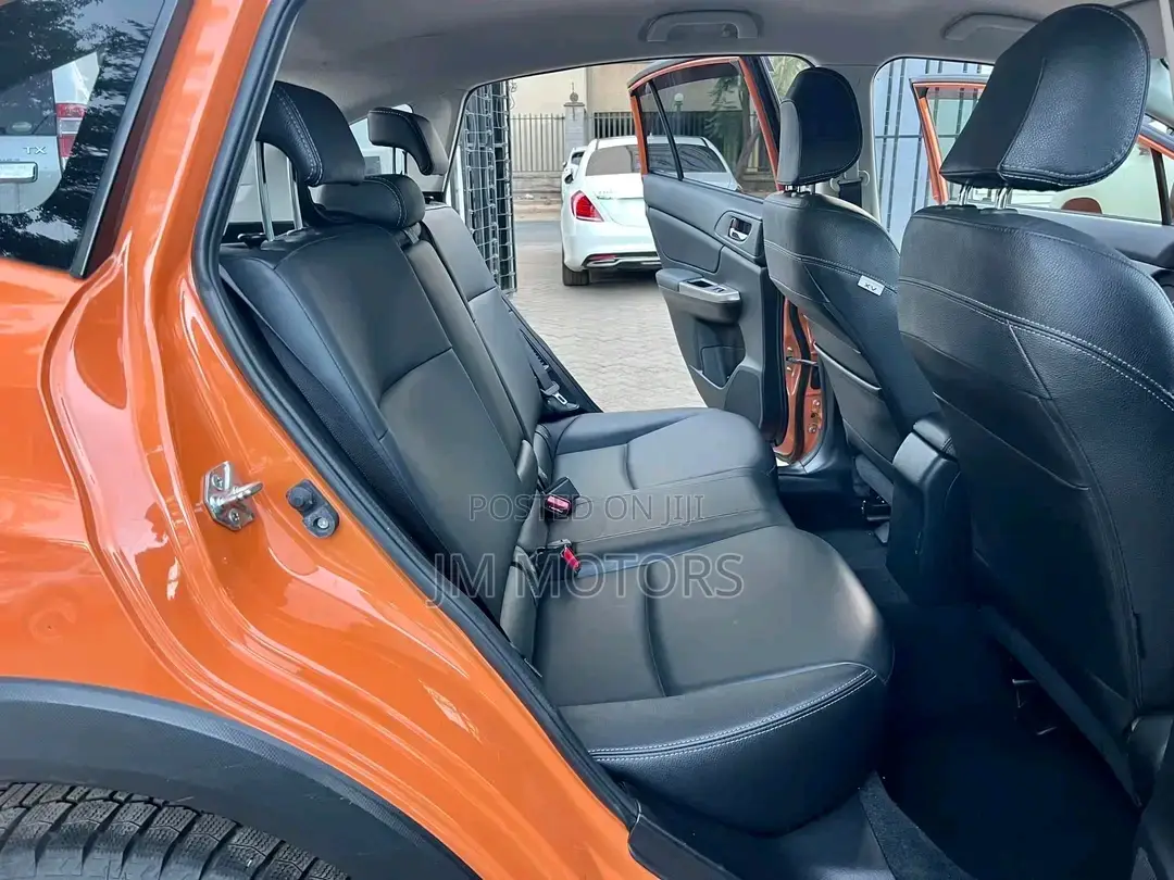 Subaru XV 2017 Orange