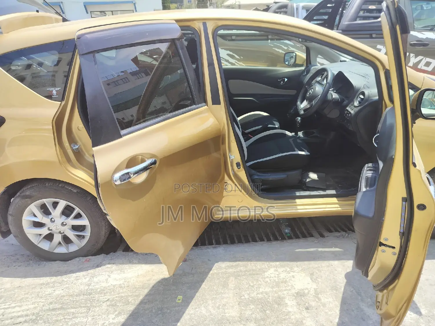 Nissan Note 2016 Gold