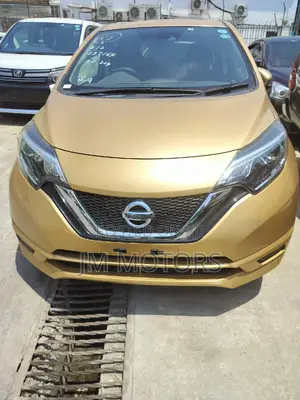 Nissan Note 2016 Gold