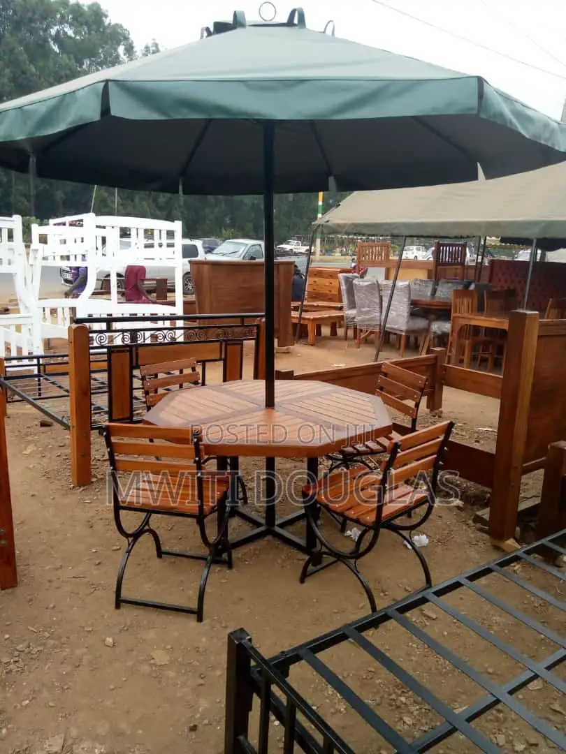 4seater Outdoor Set With Umbrella