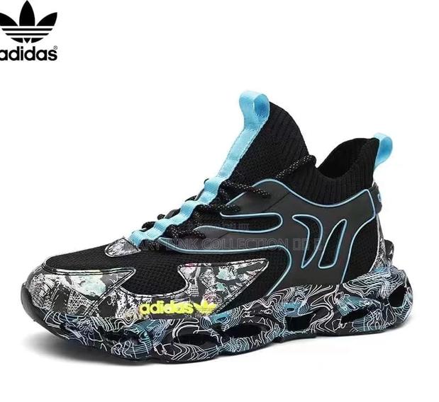 New Adidas - thumbnail 3
