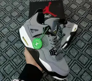 Air Jordan Gray