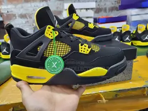 Air Jordan 4 Thunder (Red /Yellow)