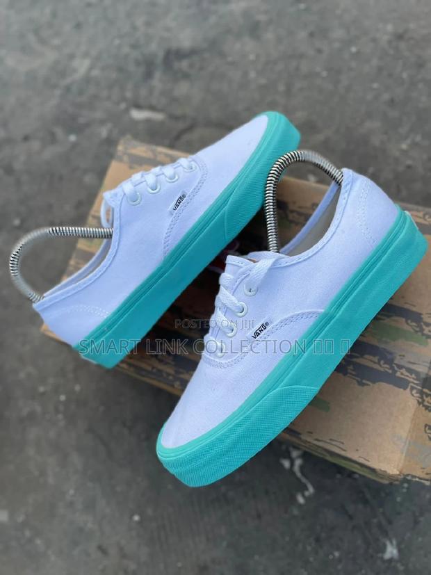 New Vans Look - thumbnail 2