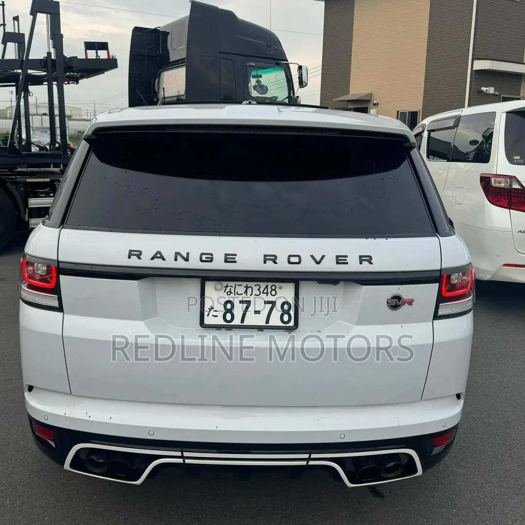 Land Rover Range Rover Sport SVR 4x4 (5.0L 8cyl 8A) 2017 White