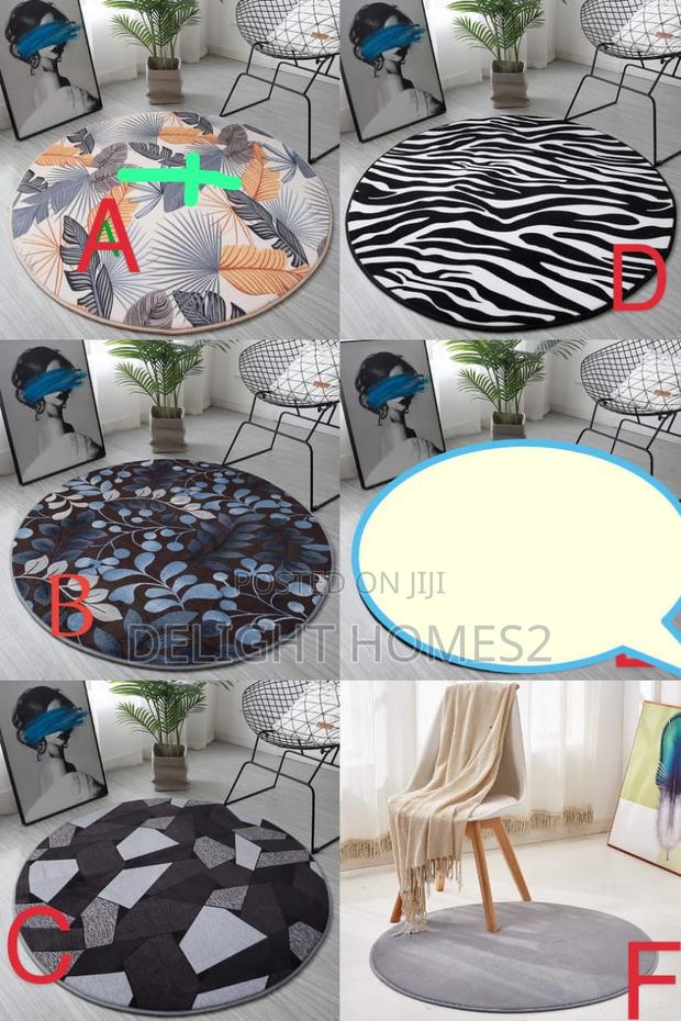 Patterned Round Carpets