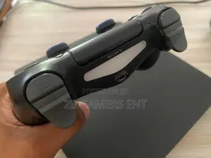 Play Station 4 Slim Seal On
