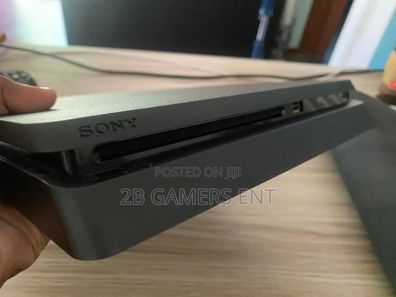 Play Station 4 Slim Seal On