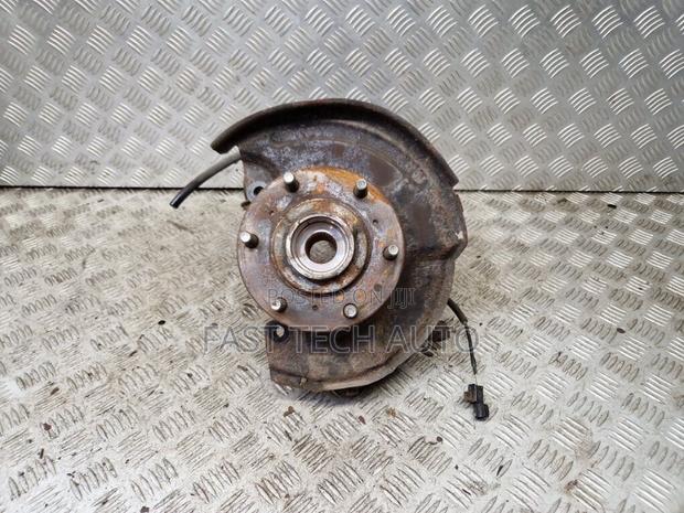 Front Wheel Hub L 200 4 Wheel Drive - main view