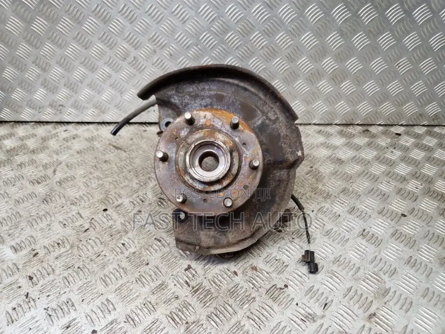 Front Wheel Hub L 200 4 Wheel Drive