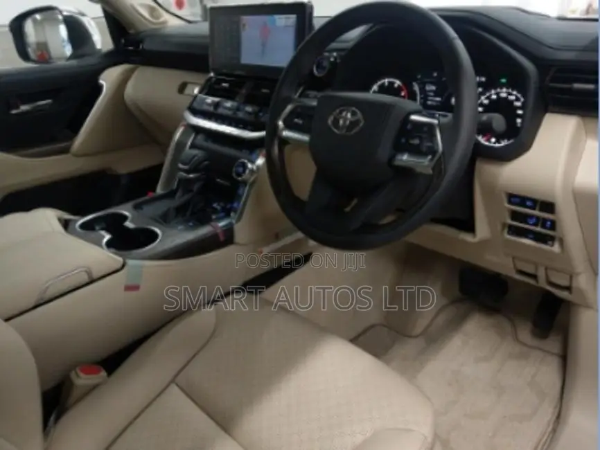 New Toyota Land Cruiser 2023 Pearl