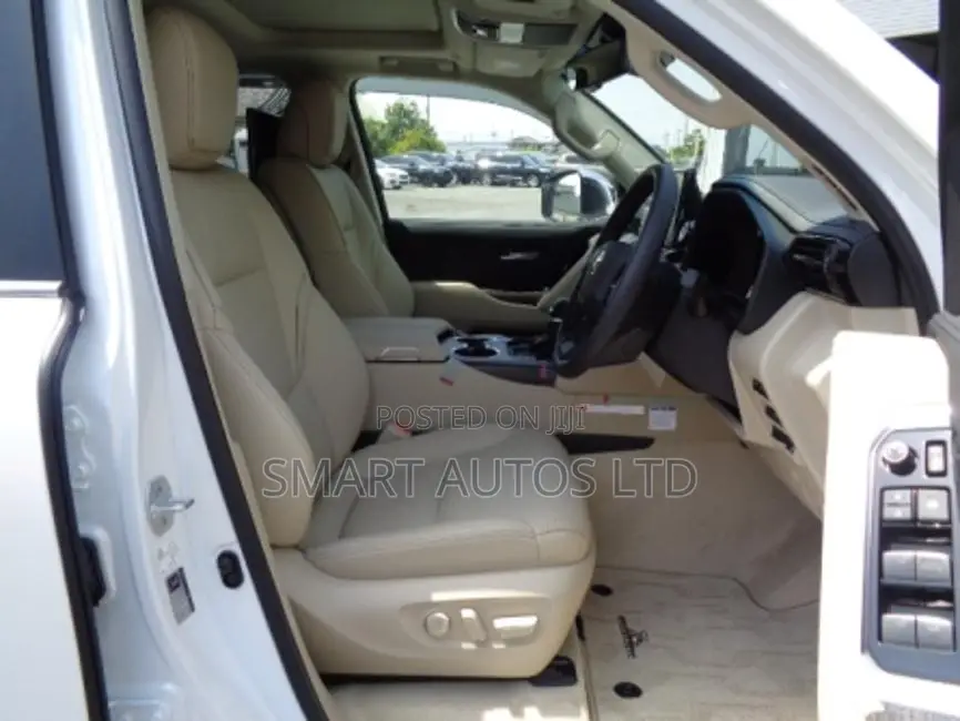 New Toyota Land Cruiser 2023 Pearl