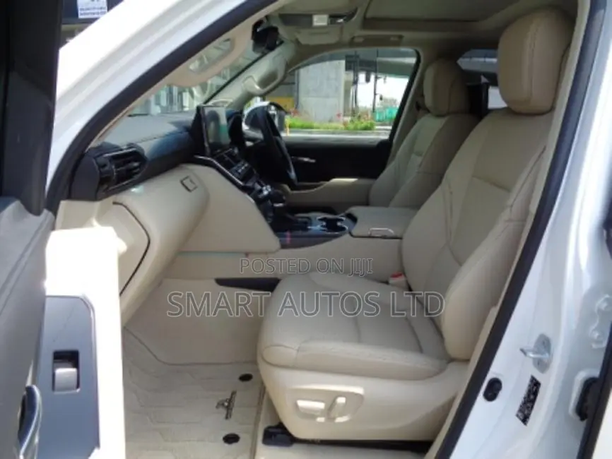 New Toyota Land Cruiser 2023 Pearl