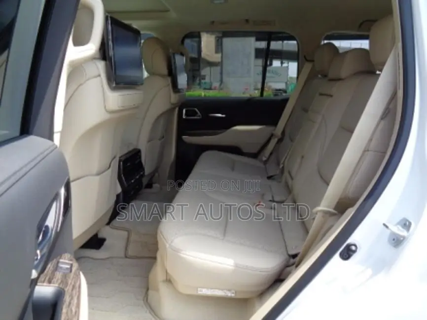 New Toyota Land Cruiser 2023 Pearl