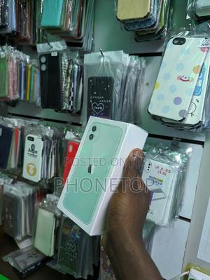 New Apple iPhone 11 128 GB Green