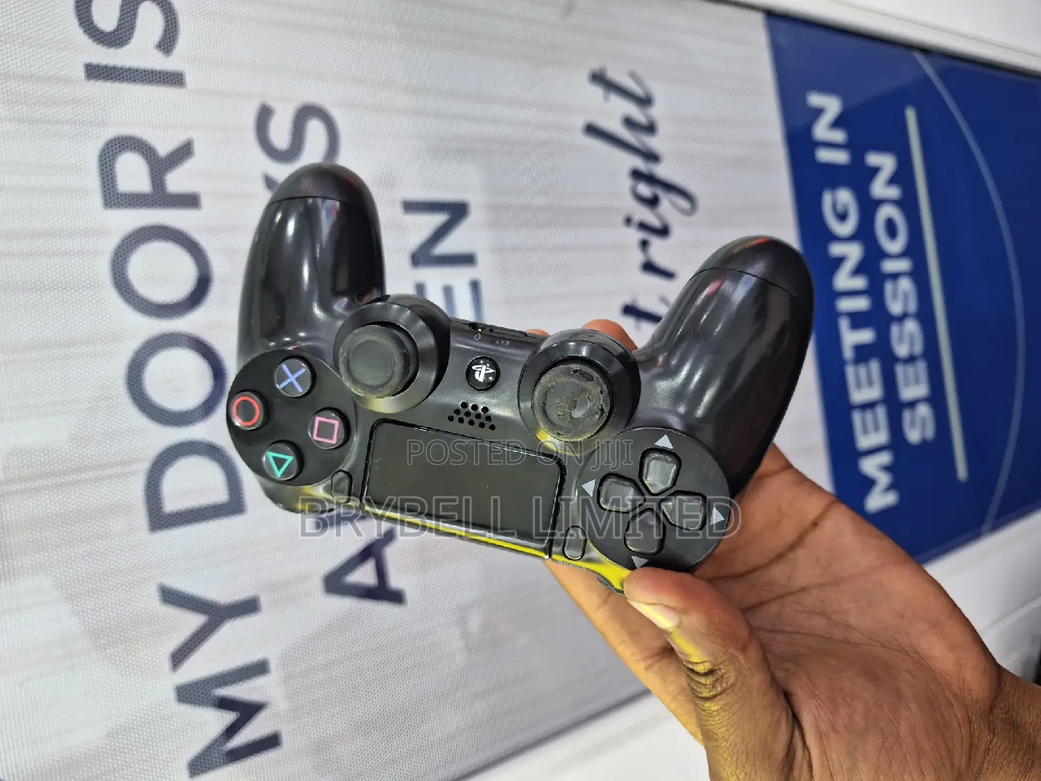 Sony Play Station 4 Slim