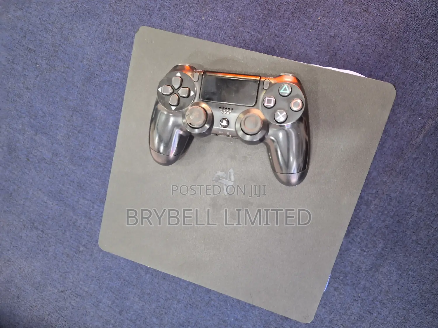 Sony Play Station 4 Slim