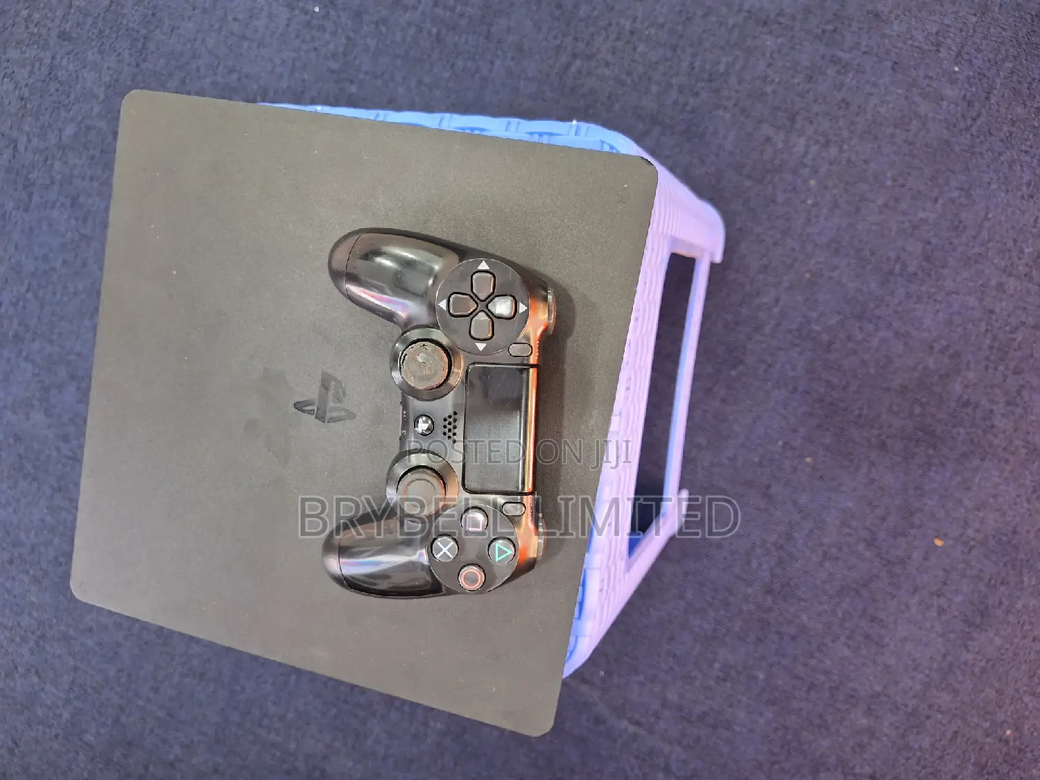 Sony Play Station 4 Slim