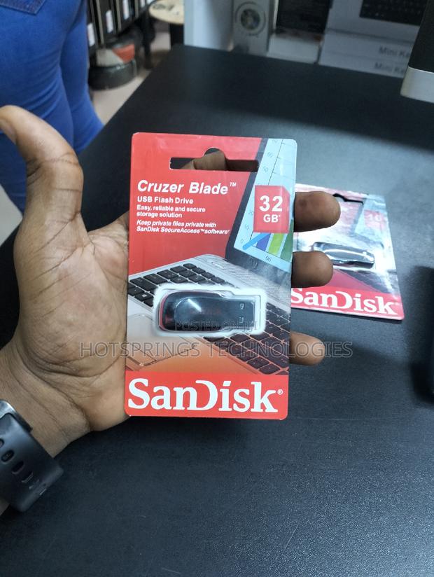 USB Flash Drive 32gb - thumbnail 4