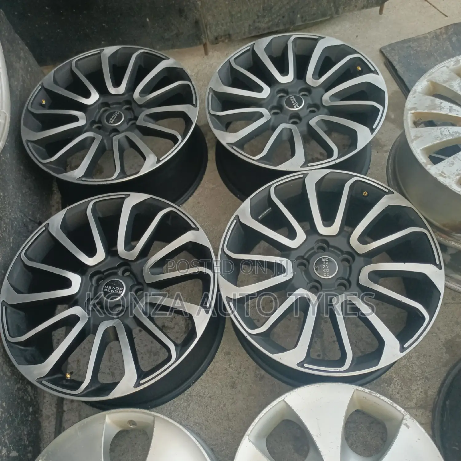 Rangrover Rims Size 20 Set of 4pcs