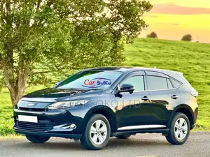 Toyota Harrier 2.0 2017 Black