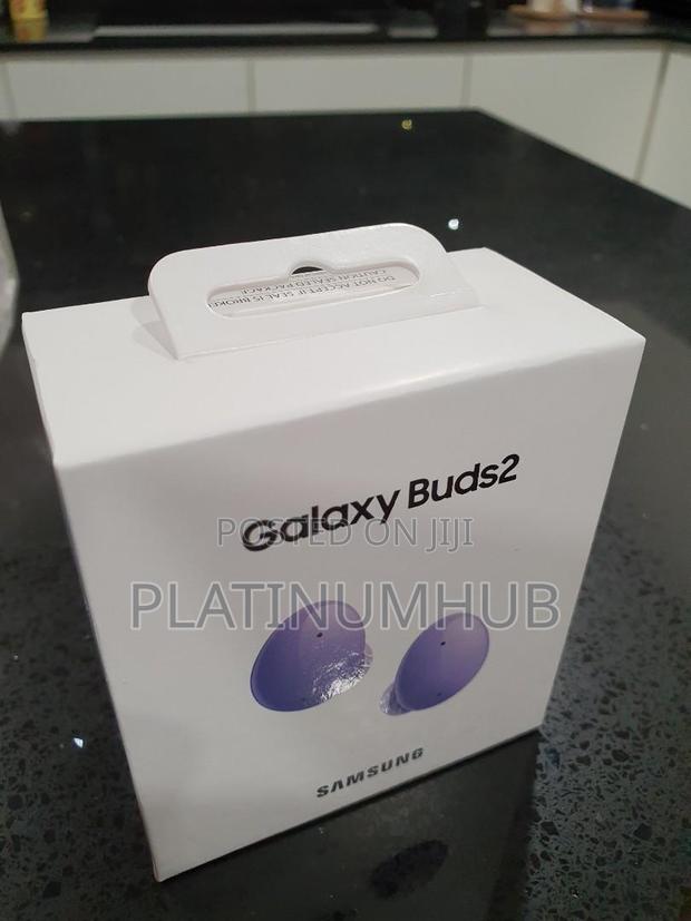 Galaxy Buds2 Samsung R4 - main view