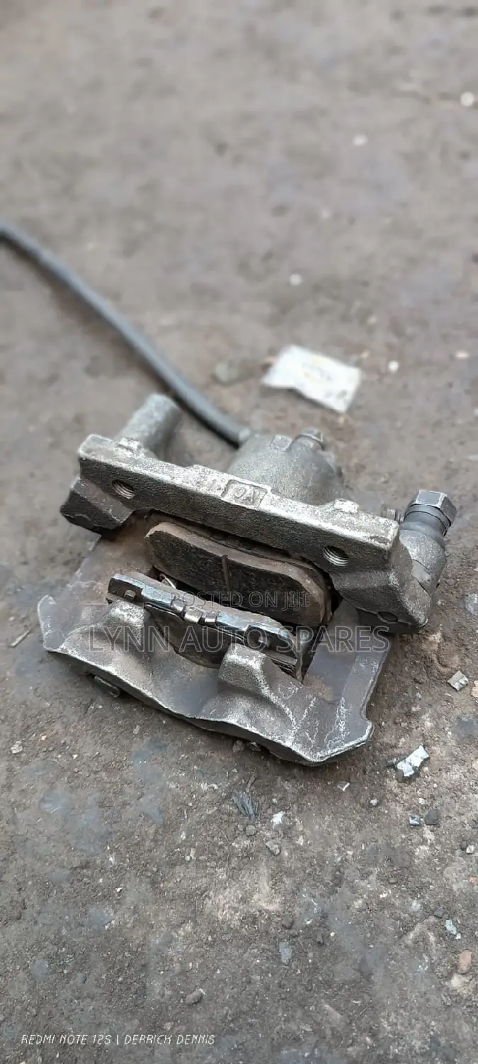 Toyota Harrier Rear Caliper