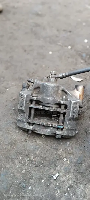 Toyota Harrier Rear Caliper
