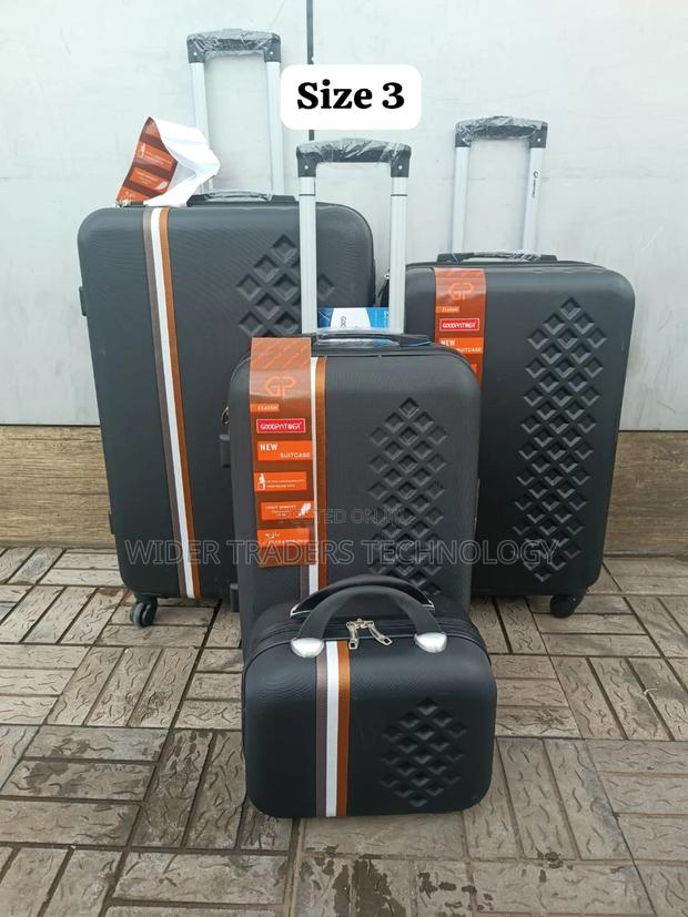 4 in 1 Luxurious Fibre Suitcasesize 3
Comprises of 4 PCS