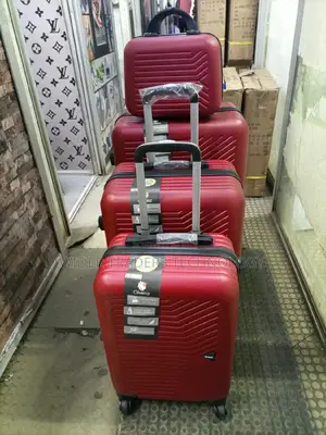4 in 1 Luxurious Fibre Suitcasesize 3
Comprises of 4 PCS