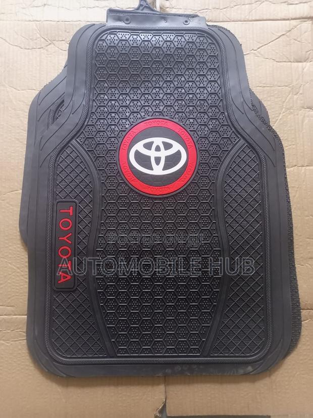 Toyota Floor Mats Black 5 Pieces Antislip
