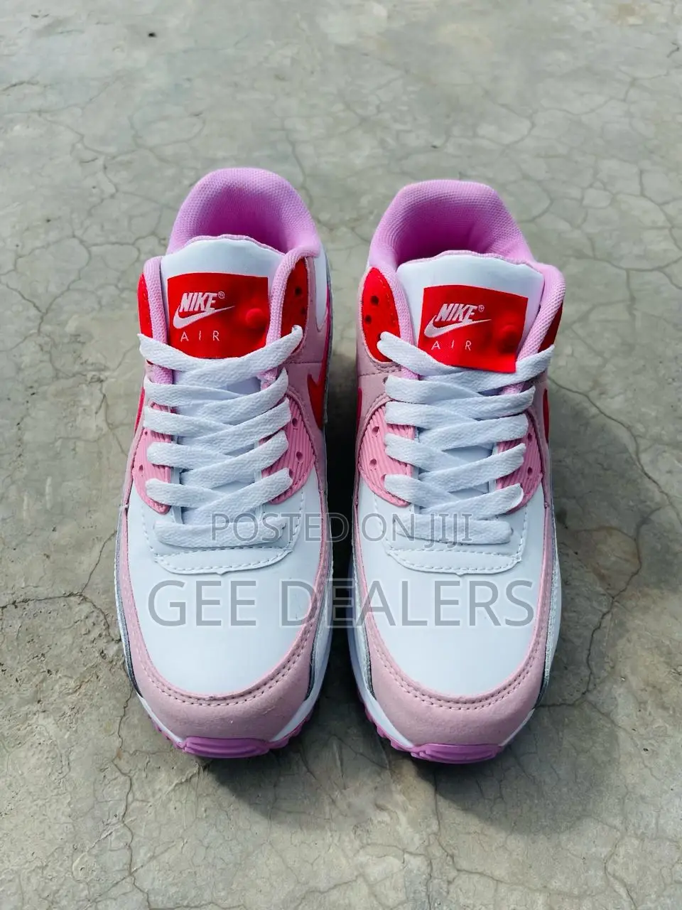 Ladies Airmax 90 Valentine Sneakers