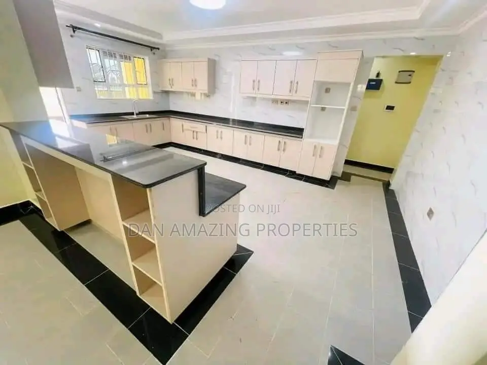 4bdrm Maisonette in Mugutha Plus Dsq, Ruiru for sale