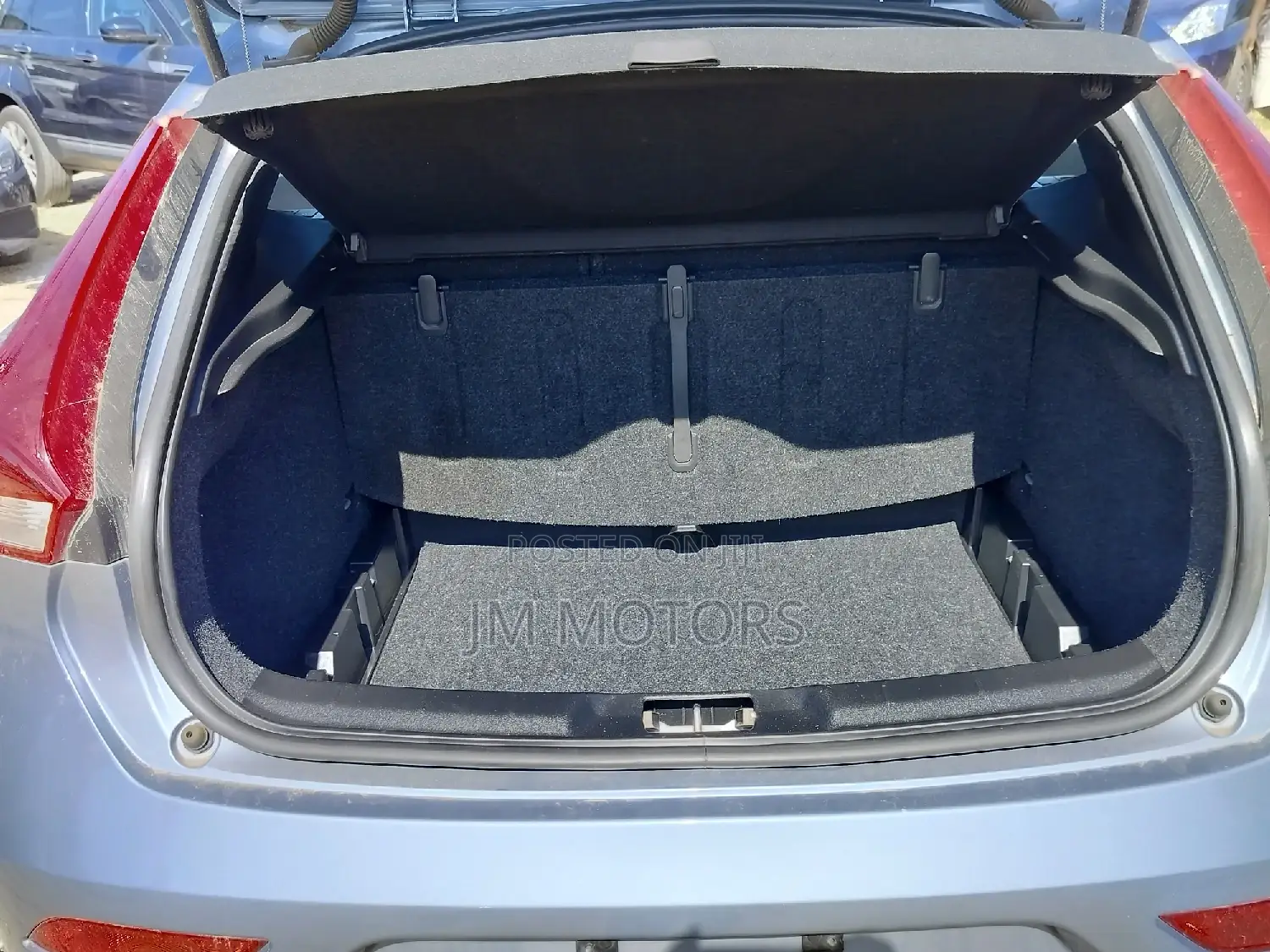 Volvo V40 2016 Silver