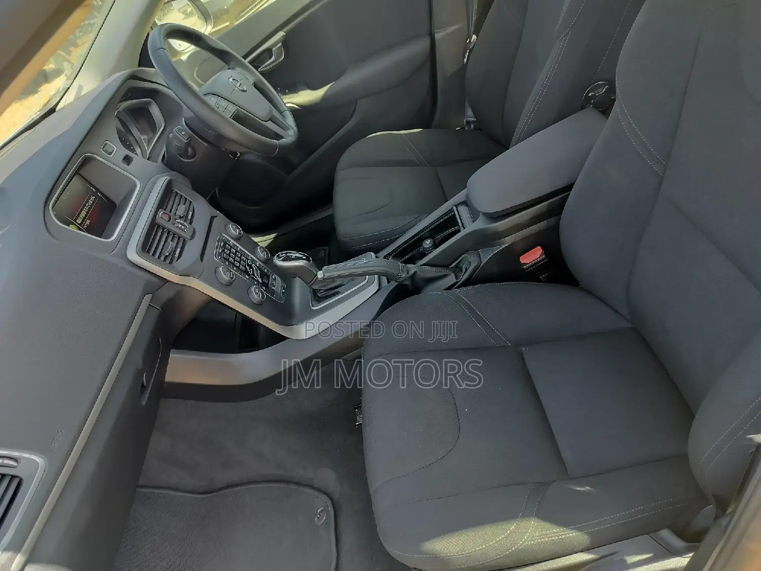 Volvo V40 2016 Silver