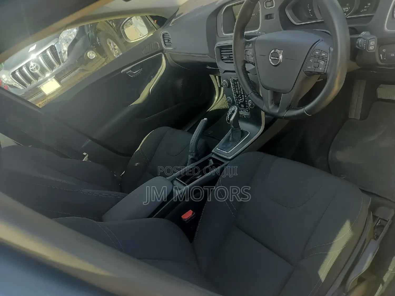 Volvo V40 2016 Silver