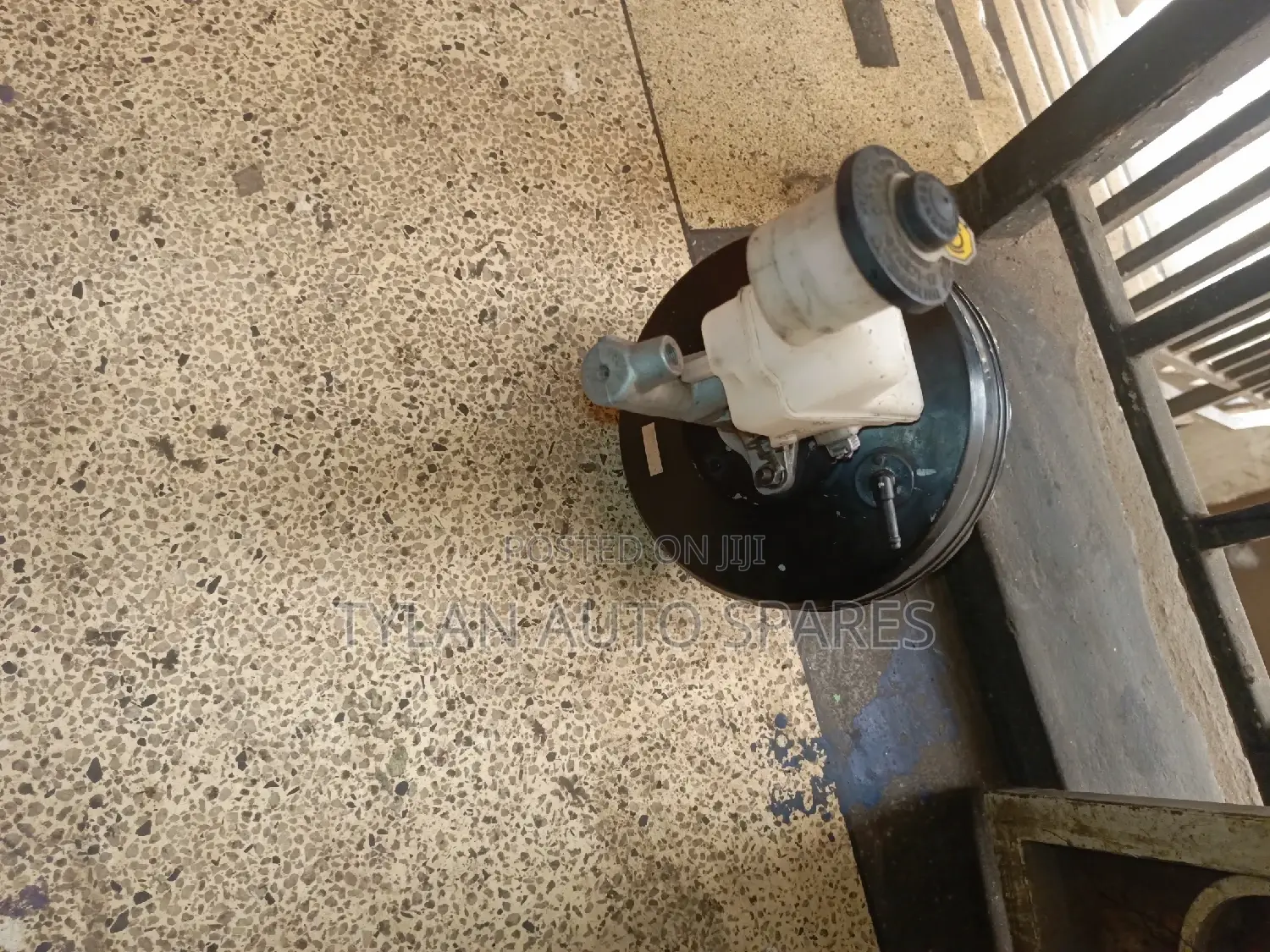 Brake Booster NZE 2005